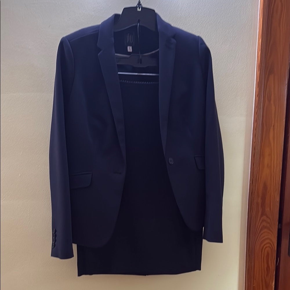 Classic Navy Women’s LTD Skirt Suit